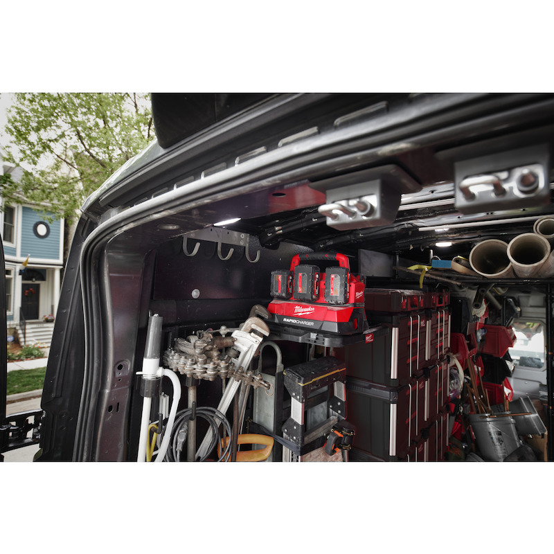 CHARGEUR POUR 6 ACCU        M18 PC6 EU PACKOUT MIL