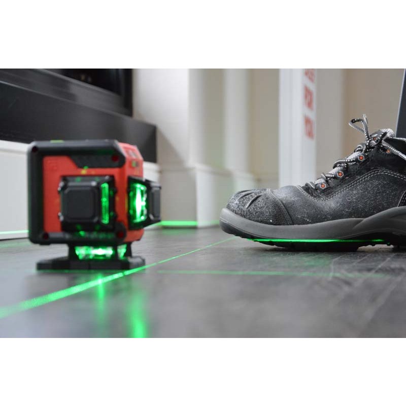 LASER EN CROIX VE. MULTICROSS 3D FLOOR