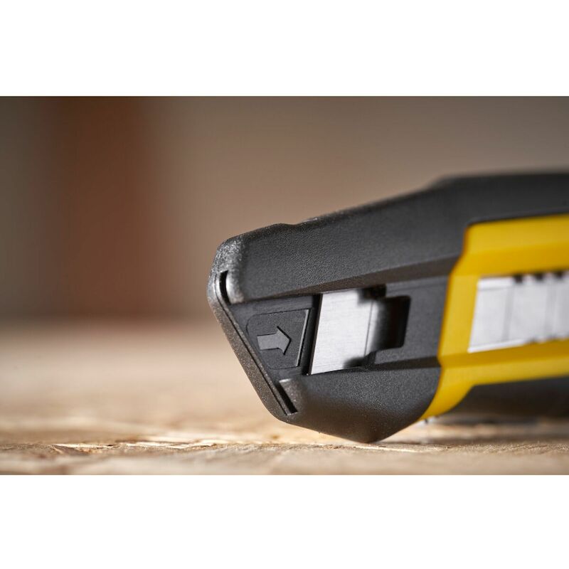 Stanley - Snap-off knife - STHT10500-0 - mpp Quick Snap - with locking wheel - 18 mm - 03305808
