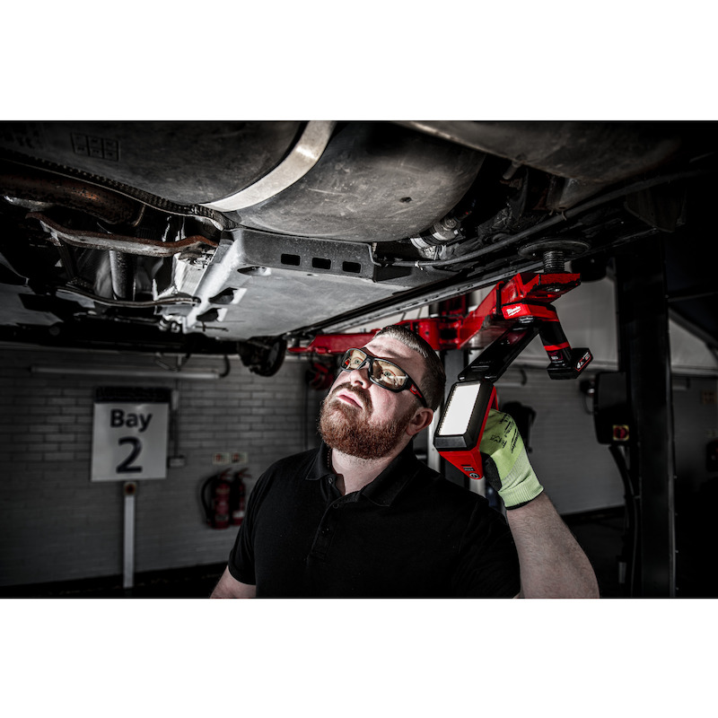 LAMPE SOUS CHASSIS          M12 UCL      MILWAUKEE