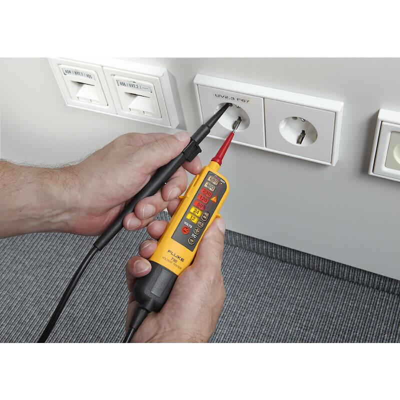SPANNINGSTESTER 12-690V     FLUKE-T90 2XAA   FLUKE