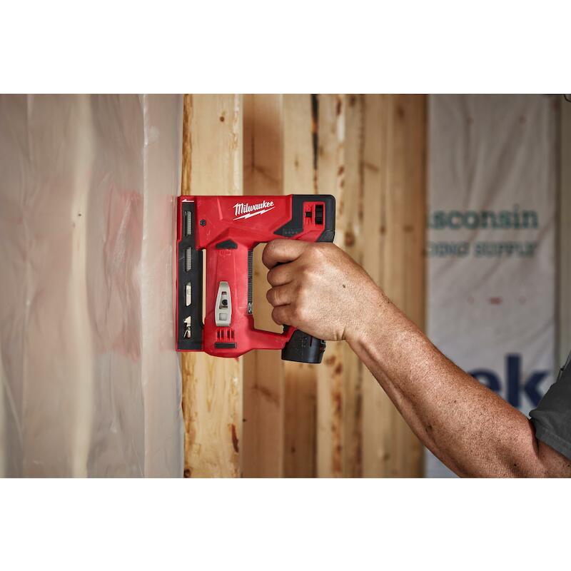 AGRAFEUSE/ACCU 12V/2X2AH    M12 BST-202X(HD-BOX)MI