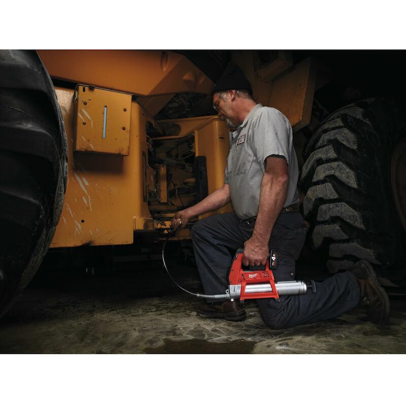 POMPE A GRAISSE 12V/4AH     M12 GG-401B(SAC)MILWAU