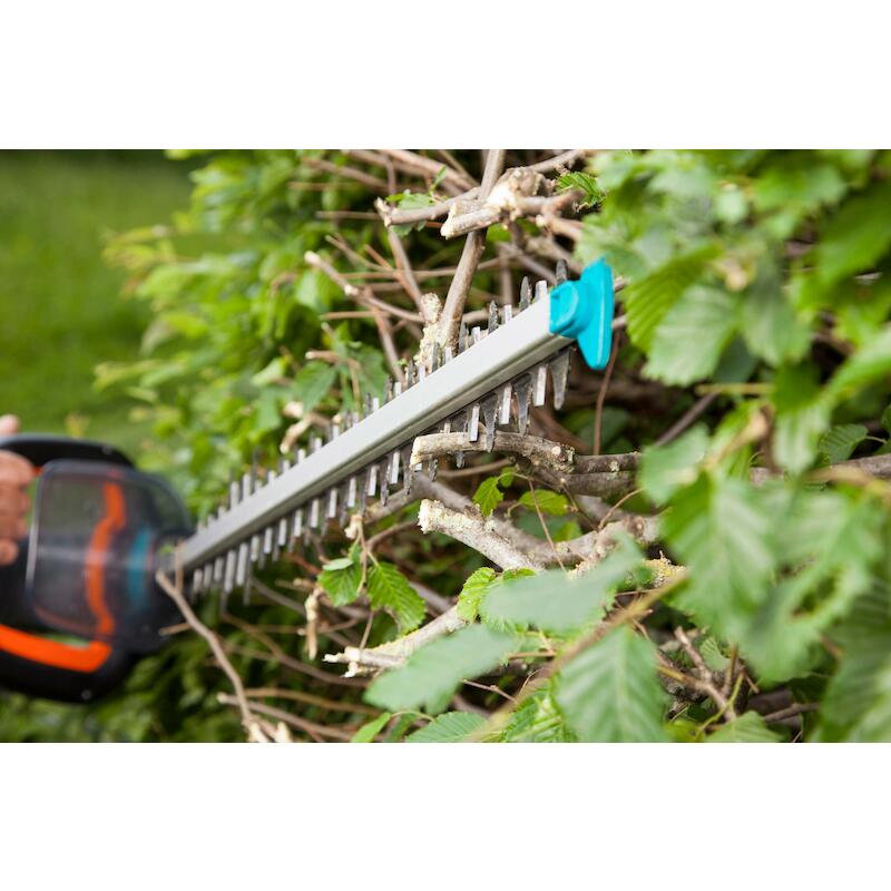 TAILLE-HAIES COMFORTCUT 700 9835           GARDENA