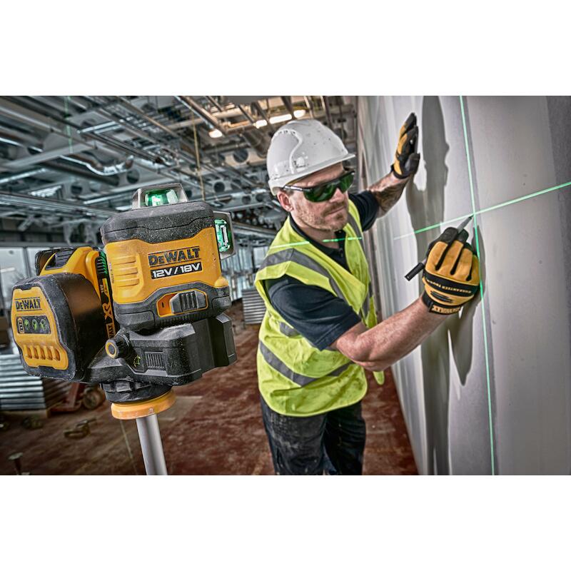 MULTILIJNLASER 12-18V/2AH   DCE089D1G18     DEWALT