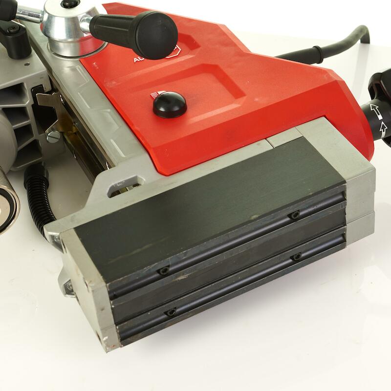 KERNBOORMACHINE MAGN.1200W  MDP 41       MILWAUKEE