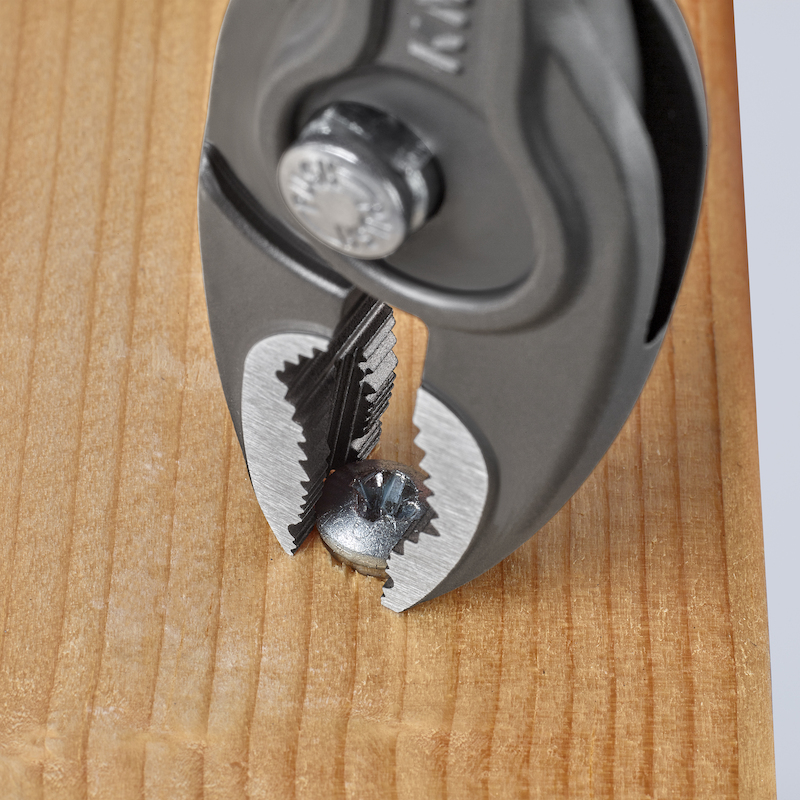 PINCE UNIVERSELLE           02 02 - 200MM   KNIPEX