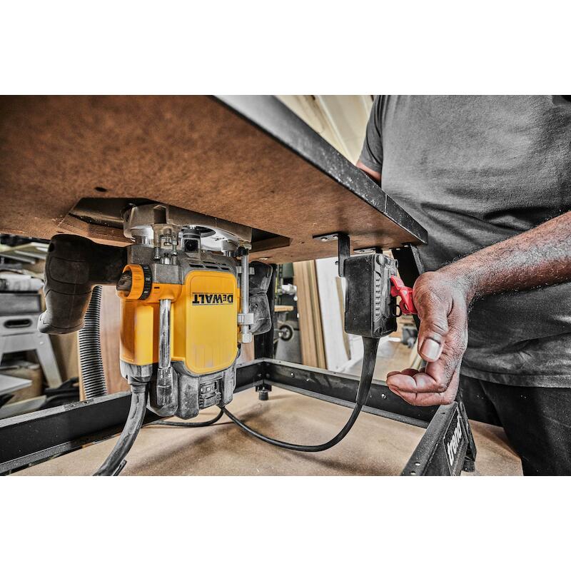 DÉFONÇEUSE 2300W            DWE627KT        DEWALT