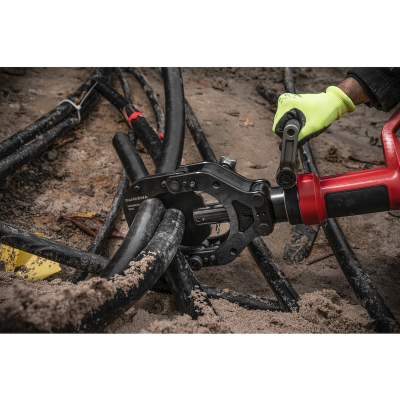 ACCUKABELKNIPTANG 18V/8AH   M18 HCC125-801C   MILW