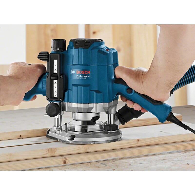 Bosch - défonceuse gof 1250 ce - 1250 w - 6-8 mm - en l-boxx 238 - 02615991