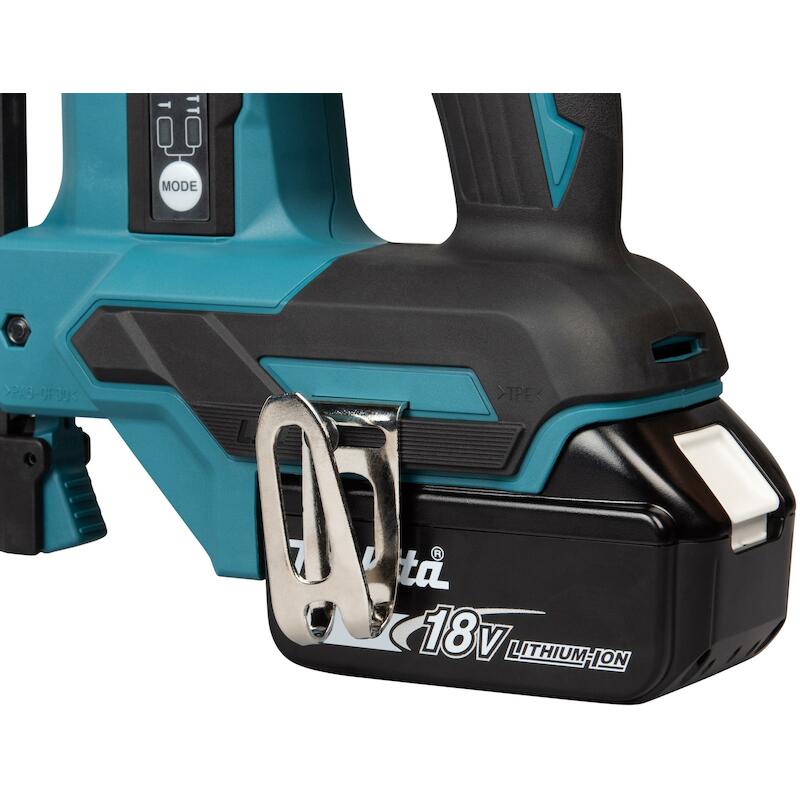 ACCU-NIETMACHINE 18V/2X5AH  DST630          MAKITA