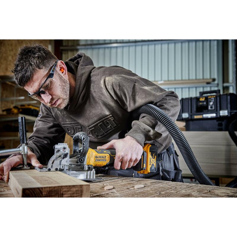 ACCULAMELLENFREES 18V/BODY  DCW682N         DEWALT