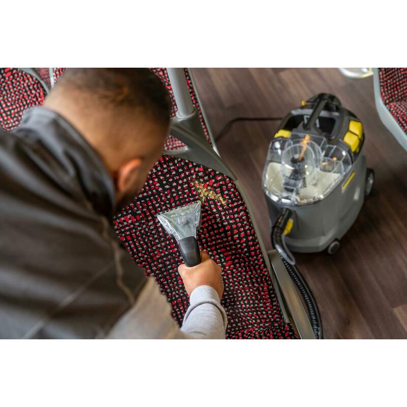 TAPIJTREINIGER 1200W        PUZZI 8/1      KARCHER