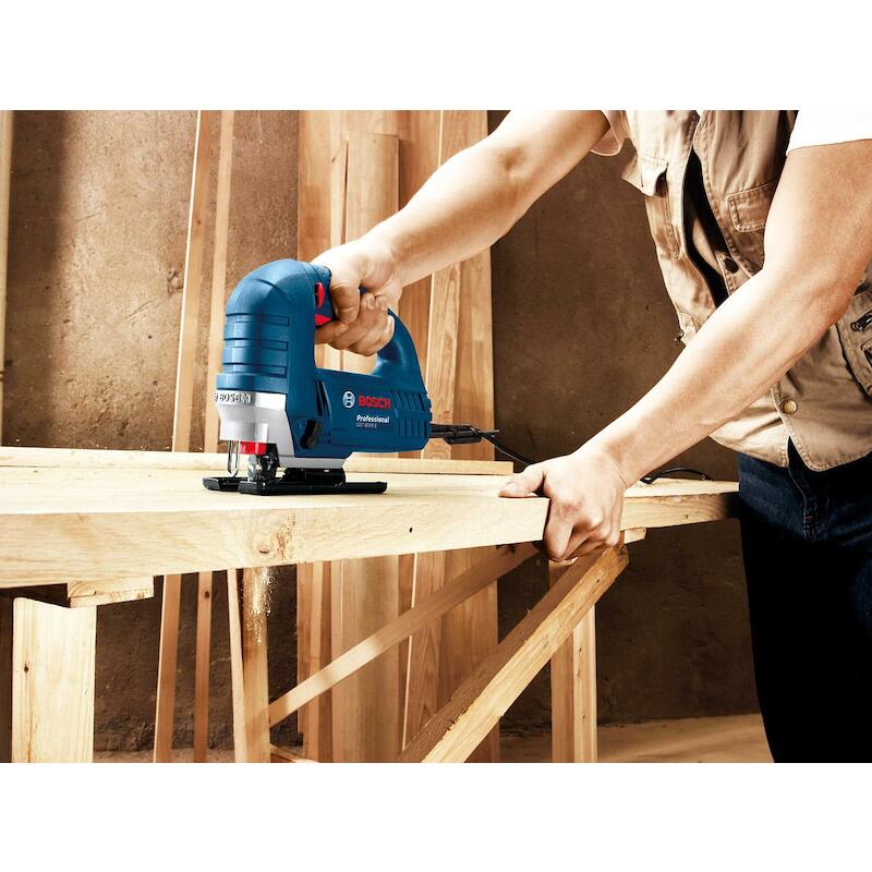 DECOUPEERZAAG 710W          GST 8000 E       BOSCH