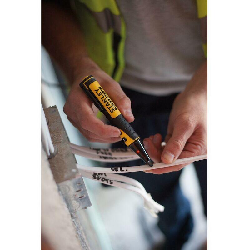 SPANNINGSDETECTOR FATMAX    FMHT82567-0    STANLEY
