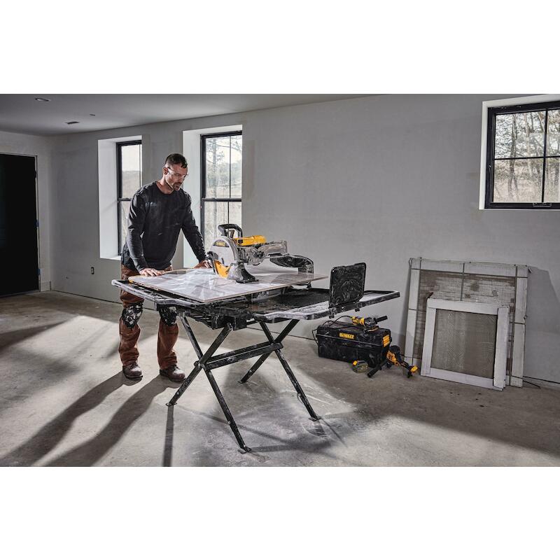 TEGELZAAG 910W              D36000          DEWALT