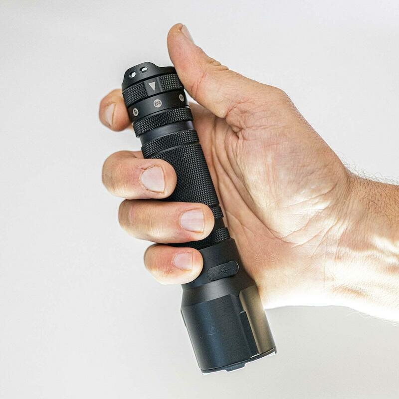 ZAKLAMP 1900LM-300M-50U     TT3R OPLAADB.LEDLENSER