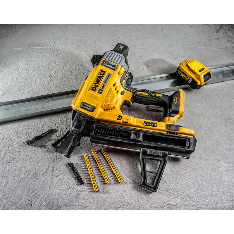 CLOUEUR BETON 18V/2X5AH     DCN890P2(COFF)  DEWALT