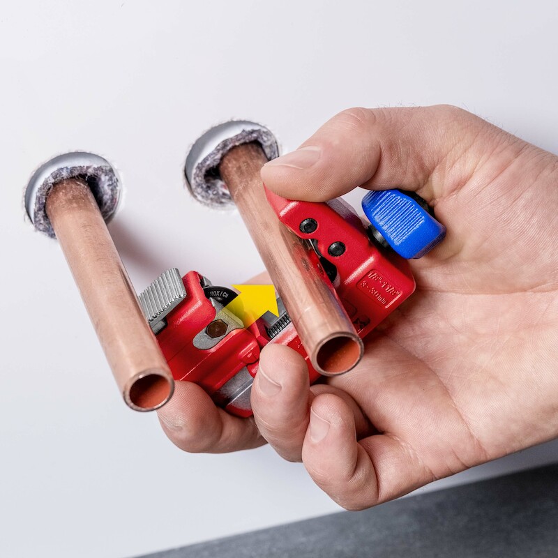 COUPES-TUBES TUBIX 77MM     90 31 01        KNIPEX