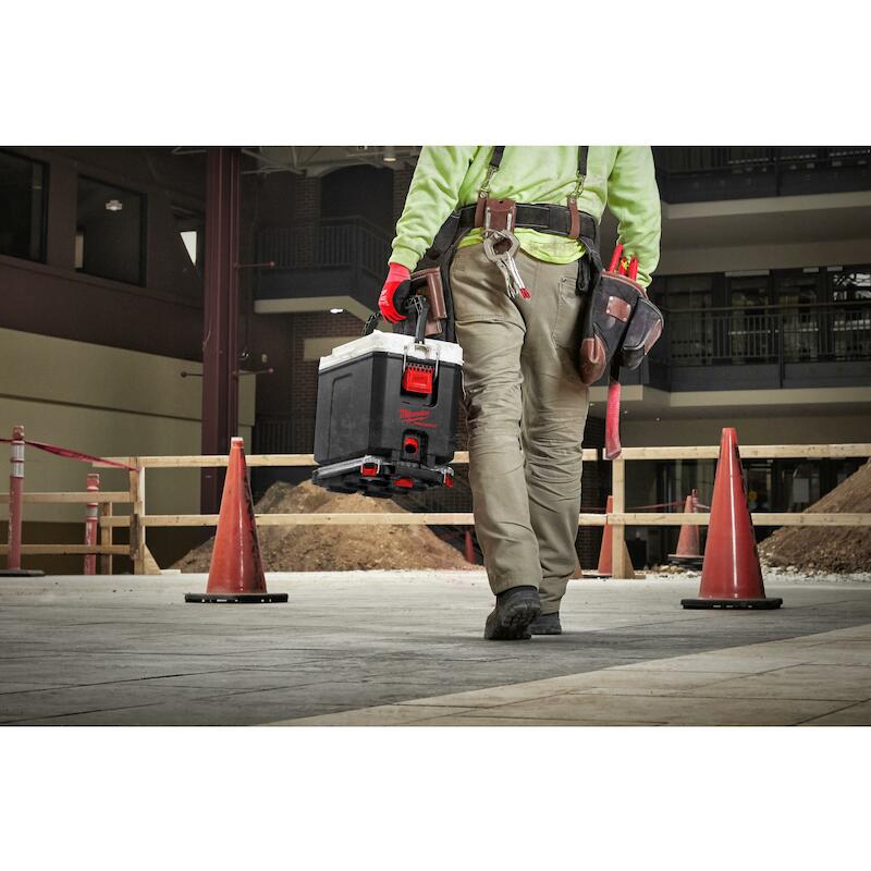GLACIERE 15L                4932471722   MILWAUKEE