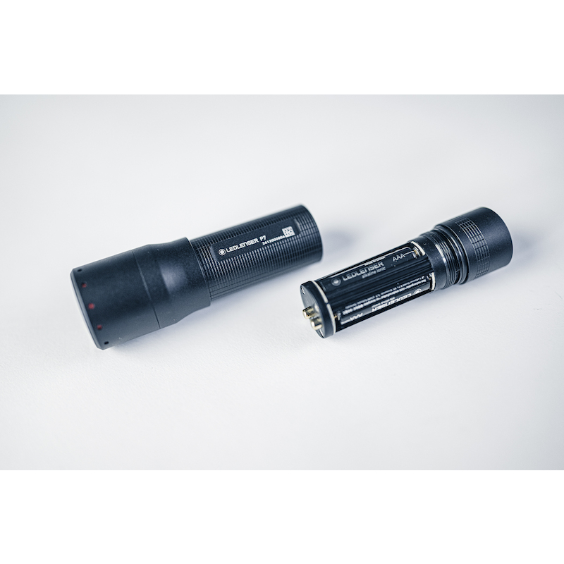 Ledlenser - Zaklamp - P7 - 650 lm - 400 m - IP54 - 4X aaa - 03384158