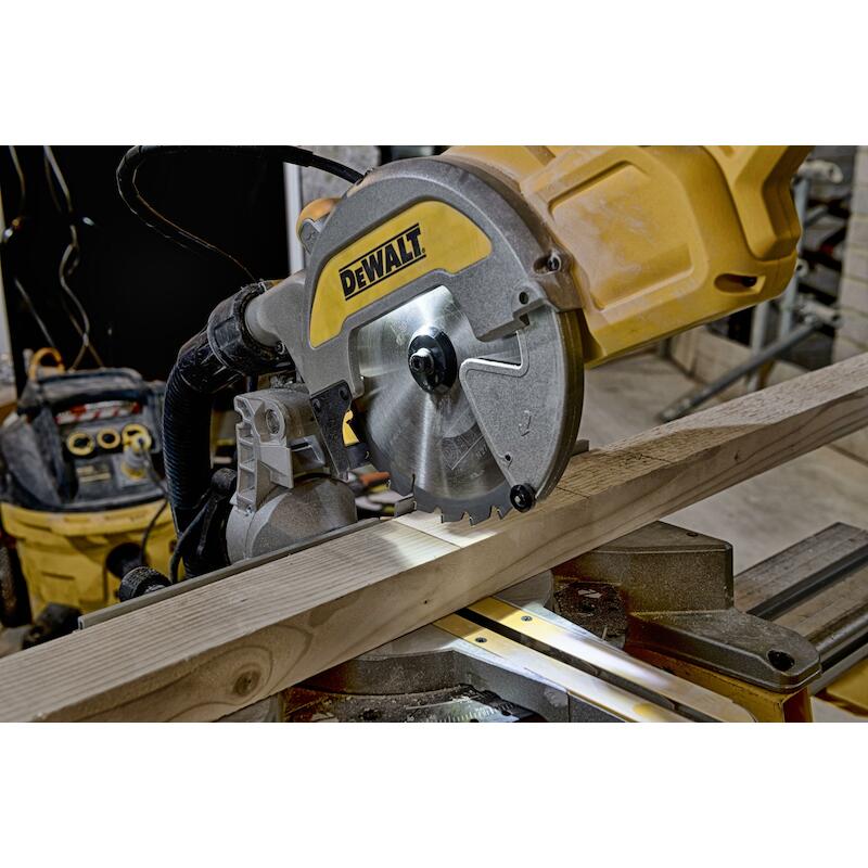 SCIE A ONGLET 1800W/216MM   DWS777          DEWALT