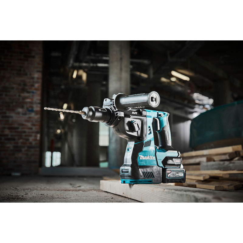 CORDLESS COMBINATION HAMMER XGT 40VMAX SDS+ - HR002GZ02 - MAKITA