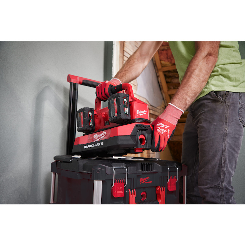 CHARGEUR POUR 6 ACCU        M18 PC6 EU PACKOUT MIL