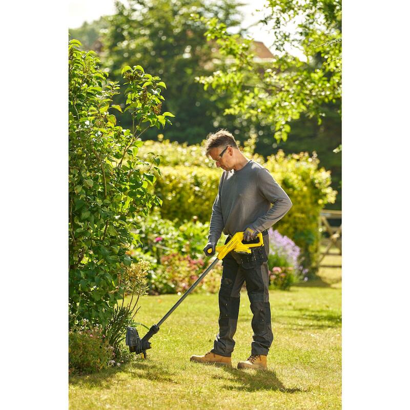 ACCUGRASTRIMMER 18V/2AH     SFMCST925M1    STANLEY