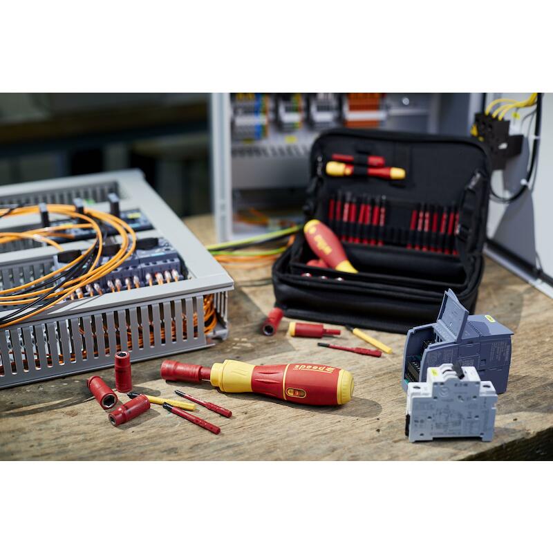 TOURNEVIS À ASSISTANCE ÉLECTRIQUE SPEEDE II 7 PCSAVEC EMBOUTS ISOLÉS SLIM, BATTERIES ET CHARGEUR USB DANS UNE MINI L-BOXX - 591T101 - WIHA