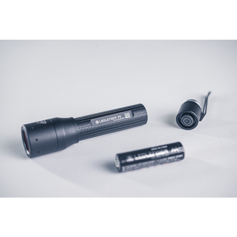 ZAKLAMP 200LM-170M-8U       P5 (1XAA)    LEDLENSER