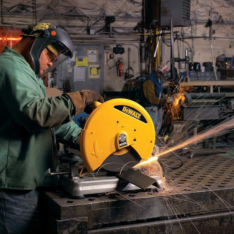 METAALZAAG 2200W/355MM      D28715          DEWALT