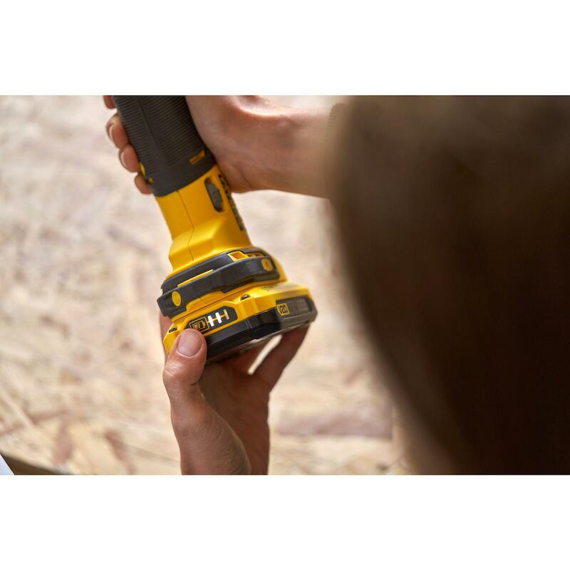 ~V20 18V MULTITOOL (SANS    SFMCE500B      STANLEY