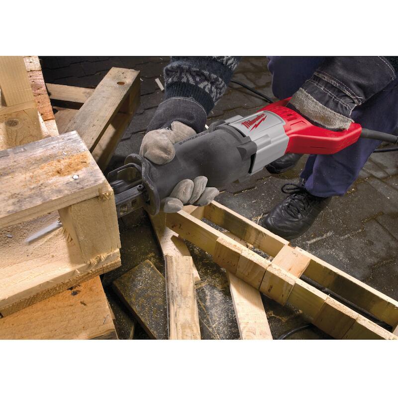 MILWAUKEE SSD 1100 X SAWZALL RECIPROZAAGMACHINE