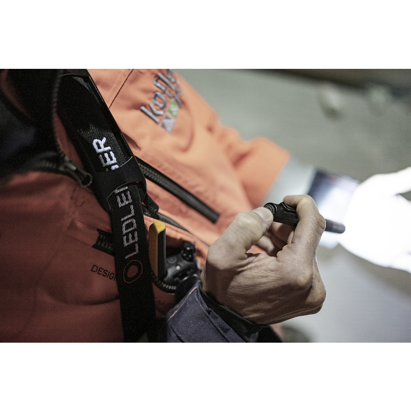 LAMPE POCHE 300LM-100M-13H  P4R RECHARG. LEDLENSER