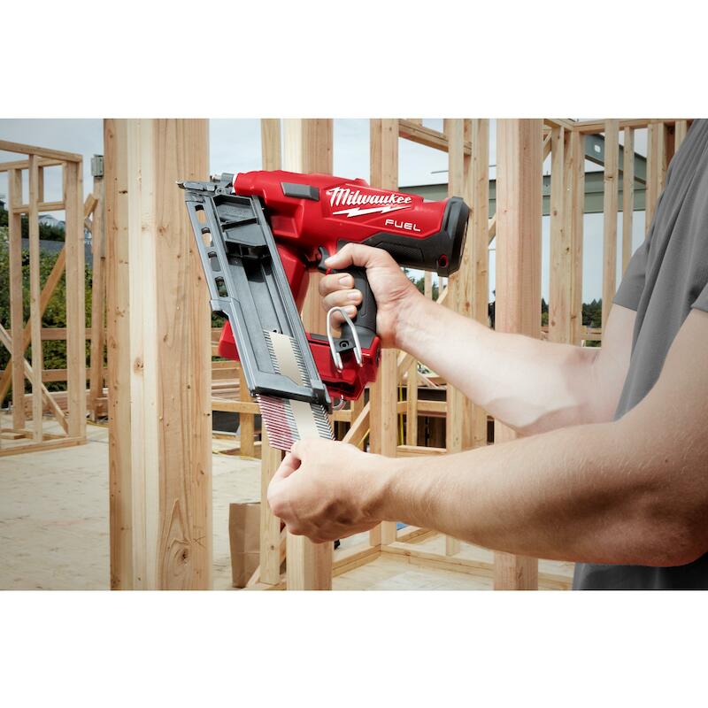 CLOUER/ACCU 18V/2X5AH       M18 FFN-502C MILWAUKEE