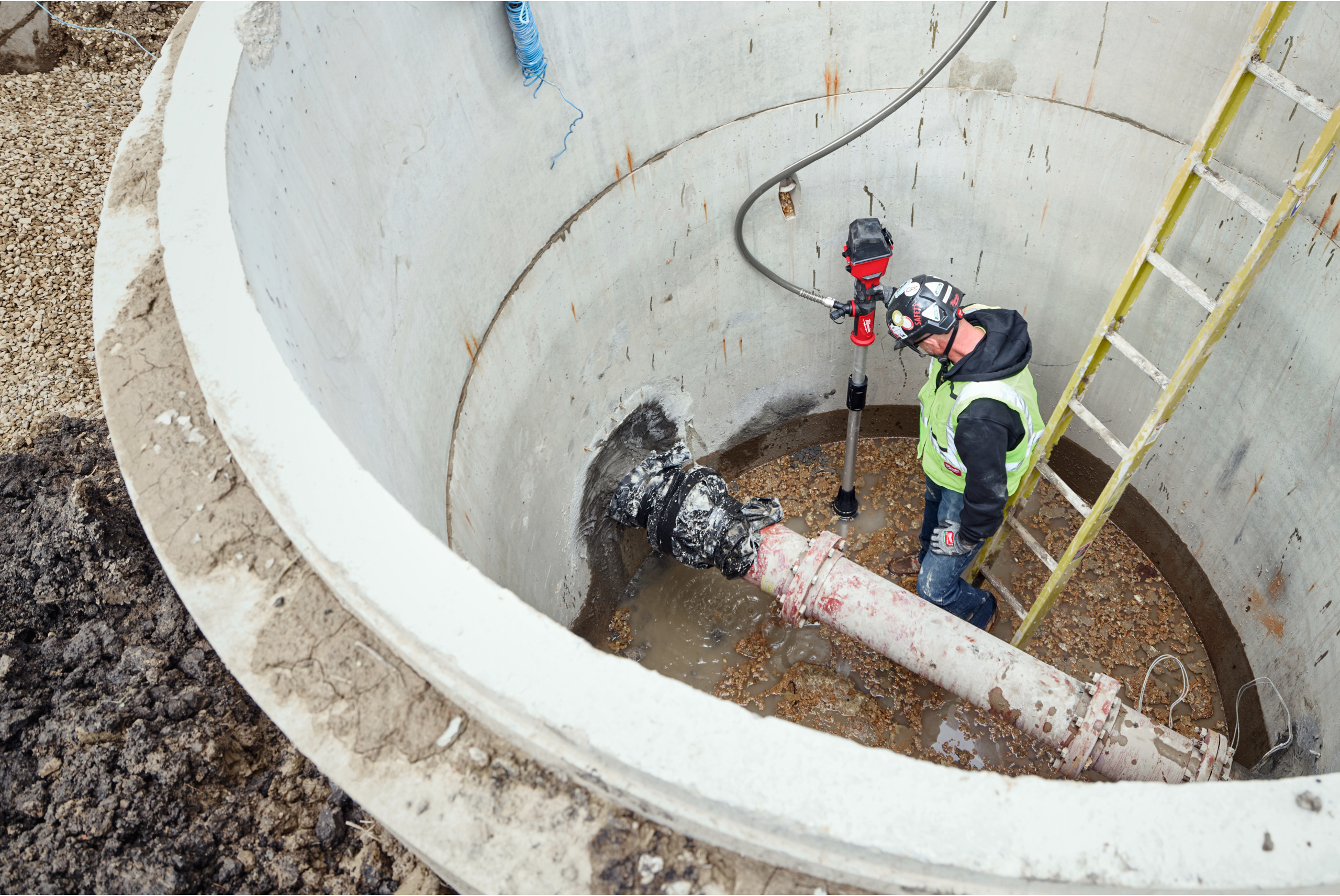 ACCU-STAAFWATERPOMP 18V/8AH M18 BLSWP-801     MILW