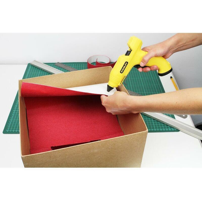 PISTOLET À COLLE 40W S/FIL  STHT6-70416    STANLEY