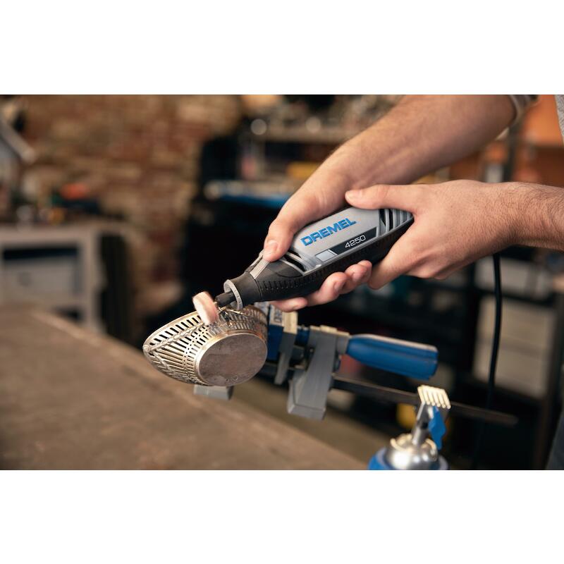 MULTITOOL 175W (SOFT CASE)  4250JA + 35ACC. DREMEL