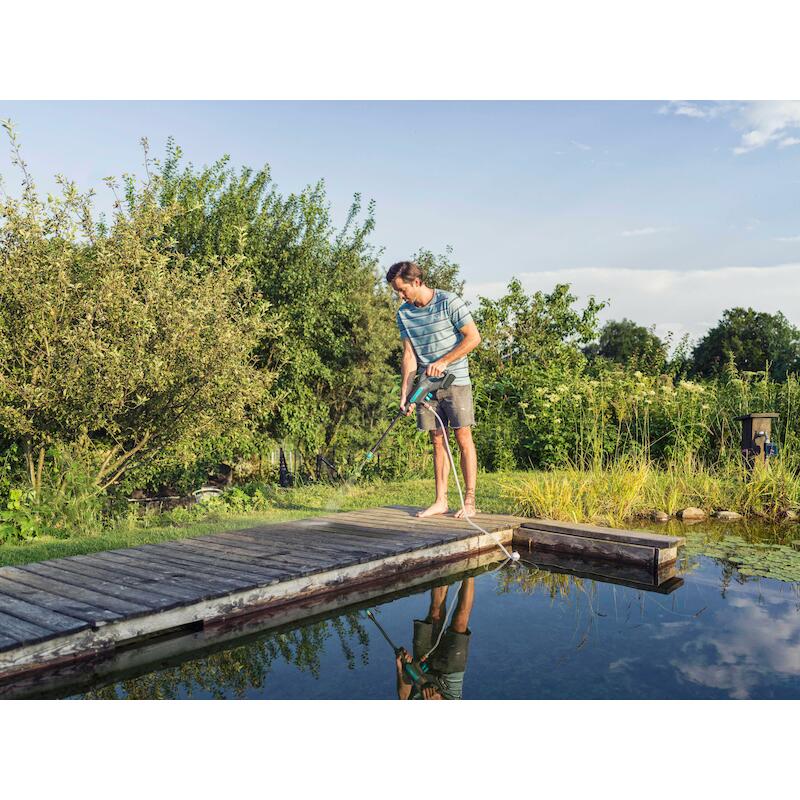 ACCUHOGEDRUKREIN.18V/2,5AH  AQUACLEAN SET  GARDENA