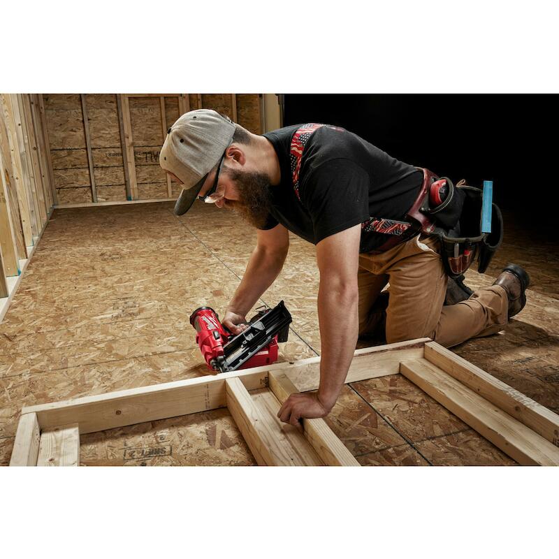 CLOUER/ACCU 18V/2X5AH       M18 FFN-502C MILWAUKEE
