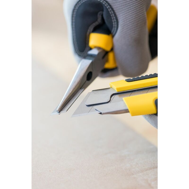 CUTTER DYNAGRIP 25MM        0-10-425 180MM STANLEY