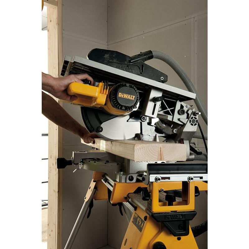 COMBINATIEZAAG 1600W/305MM  D27113          DEWALT