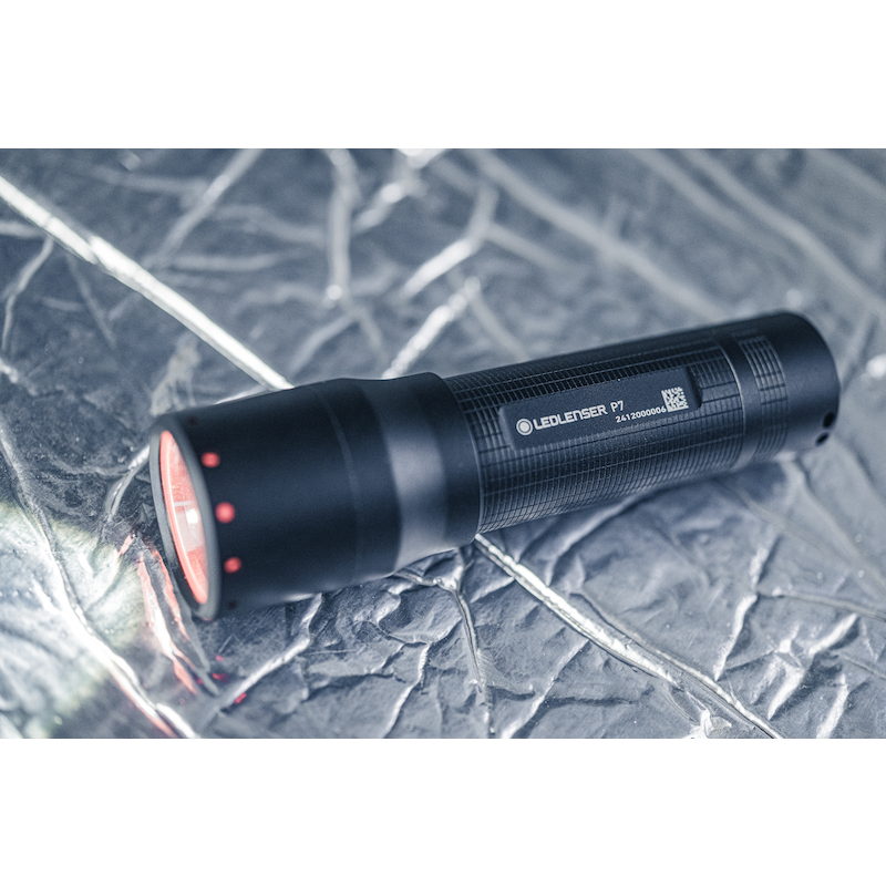 Ledlenser - Zaklamp - P7 - 650 lm - 400 m - IP54 - 4X aaa - 03384158