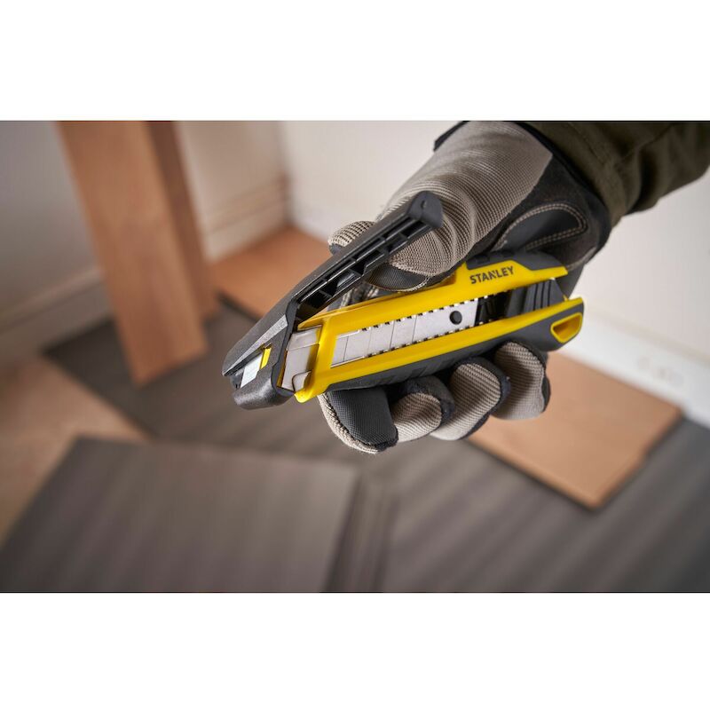 CUTTER MPP QUICK SNAP       STHT10501 18MM STANLEY