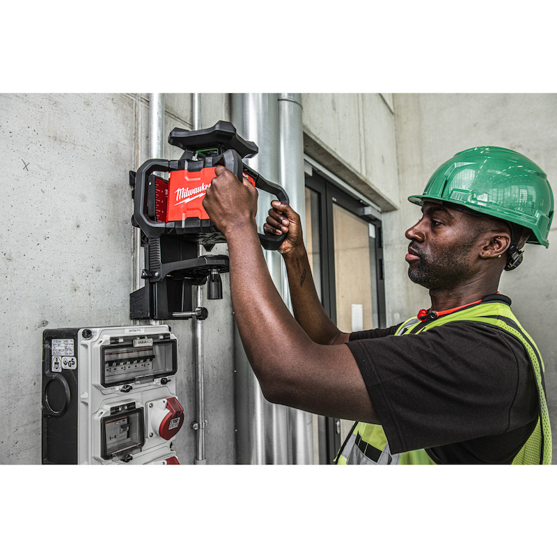 LASER MUURBEVESTIGING       LWM          MILWAUKEE