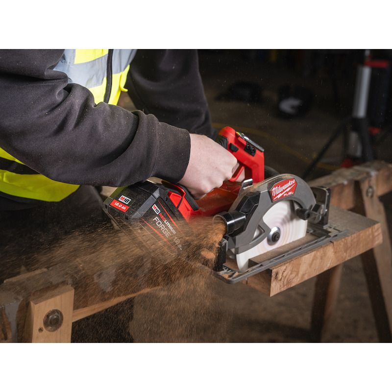 Milwaukee - Cordless circular saw - M18 FCS66GR3-0 - fuel - 18 V - ø 190 mm - Cutting depth 68 mm - Body - 08105266
