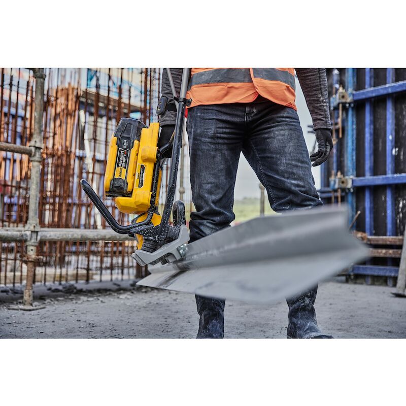 REGLE VIBR.BETON 54V/BODY   DCPS330N        DEWALT