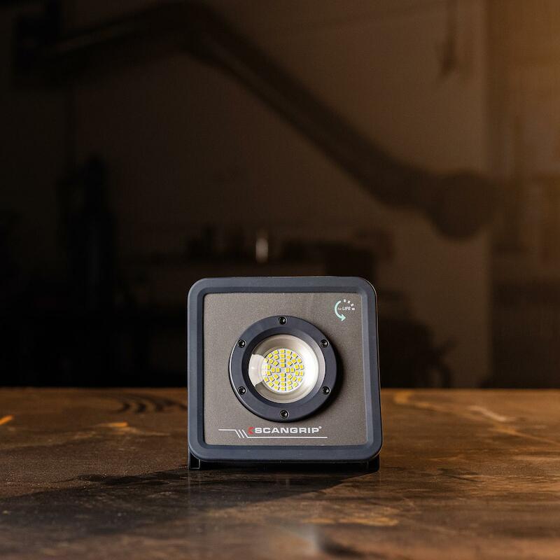 Scangrip - Rechargeable led work light - nova r - 2000 lm - 7.2 V - 3.2 Ah - 03.6201 - 03362412