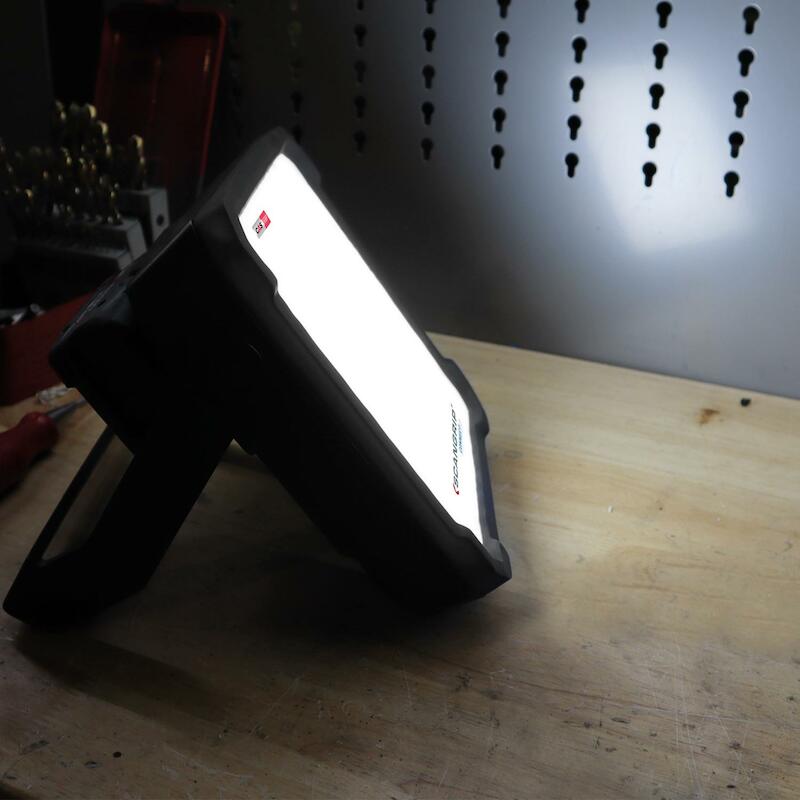 LAMPE CHANTIER ACCU 18V/BOD VEGA 2 CONNECT SCANGRI